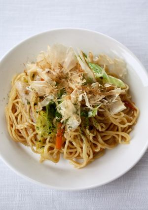 旨味をプラス。定番【ソース焼きそば】-レシピのメイン写真