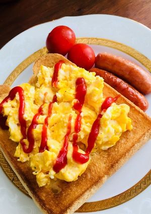 ふわふわスクランブルエッグトースト-レシピのメイン写真