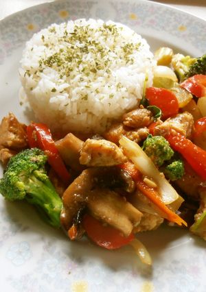 簡単タイ料理　チキンとバジルソテー　-レシピのメイン写真