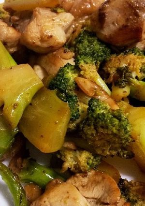 鶏肉とブロッコリーのマヨ炒め-レシピのメイン写真