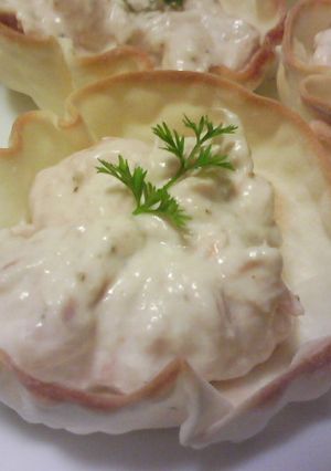 餃子の皮と水切りヨーグルトのカナッペ-レシピのメイン写真