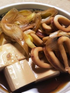 簡単!時短!無添加!冷凍イカと豆腐の煮物-レシピのメイン写真