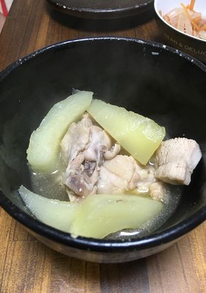 鶏肉のテヌーラ（フィリピンのスープ）-レシピのメイン写真