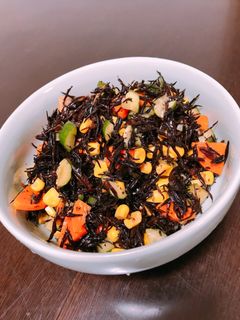 栄養満点!簡単混ぜるだけのひじきのサラダ-レシピのメイン写真