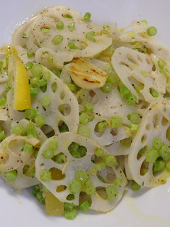 レンコンと菊菜の茎と塩レモンのサッと炒め-レシピのメイン写真