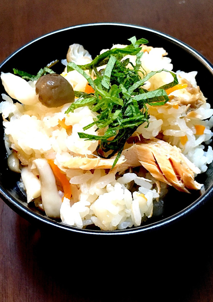 シンプル比率で簡単＊鮭の炊き込みご飯-レシピのメイン写真