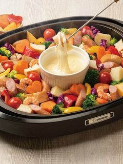 ホットプレ ートでチーズフォンデュ-レシピのメイン写真