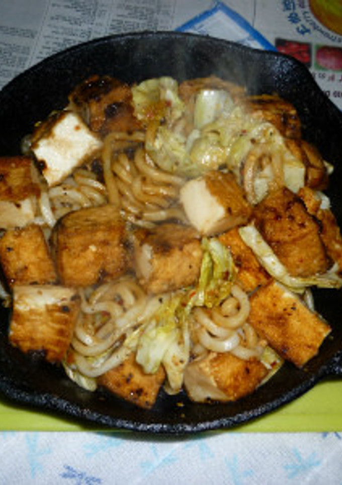 絹厚揚げと春キャベツの焼きうどん-レシピのメイン写真