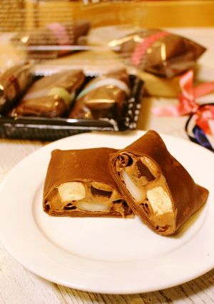ココアクレープ＊ムース生チョコ＆ぎゅうひ-レシピのメイン写真