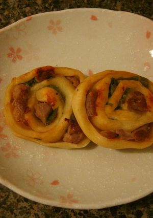 豚肉と万能ねぎのおかずパン-レシピのメイン写真