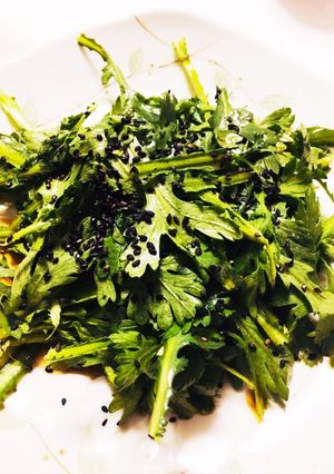 春菊を簡単に美味しく食べようサラダ-レシピのメイン写真