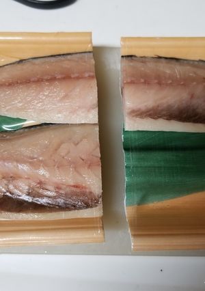 サバを半分にカットするなら-レシピのメイン写真