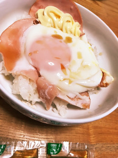 ハムエッグ丼☆納豆のタレ&マヨネーズ-レシピのメイン写真