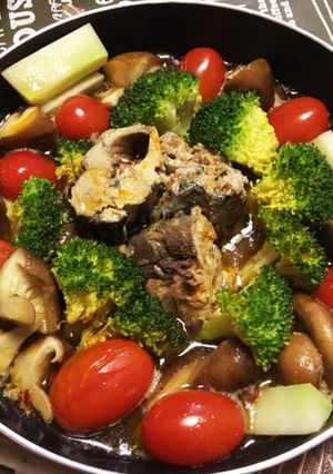 超簡単☆鯖缶でアヒージョ-レシピのメイン写真