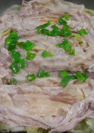 簡単☆フライパン１つで豚肉野菜蒸し♪-レシピのメイン写真