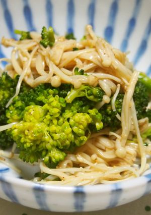ブロッコリーとえのきの胡麻和え♪-レシピのメイン写真
