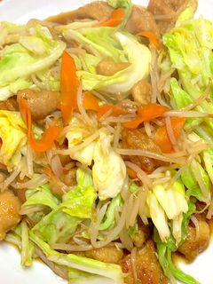 油不使用の甘酢鶏皮と野菜炒め-レシピのメイン写真