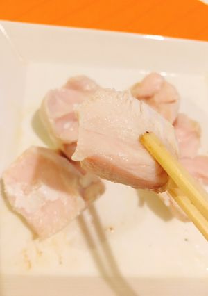 鳥むね肉の安旨鶏ハム寝かさずに簡単手軽！-レシピのメイン写真
