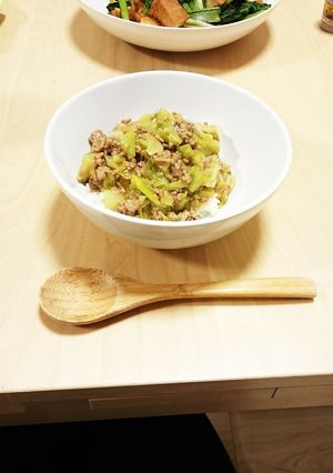 キャベツとひき肉であったか丼-レシピのメイン写真