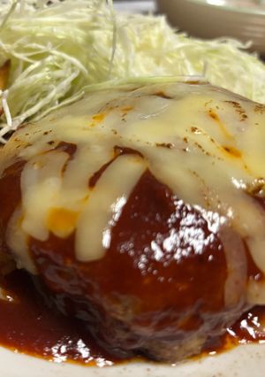 炙りチーズ＆赤ワインソース極厚ハンバーグ-レシピのメイン写真