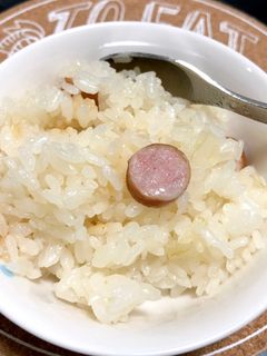小さい子も大好き!簡単炊き込みご飯-レシピのメイン写真