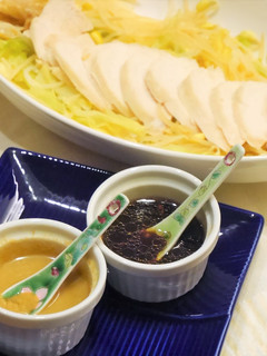 ごまポン酢&オイスター酢でレンジ蒸し鶏-レシピのメイン写真