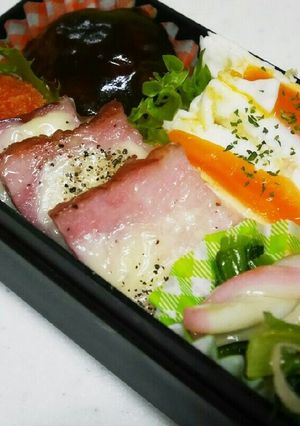 お弁当に♡ベーコンにチーズ乗せただけ-レシピのメイン写真