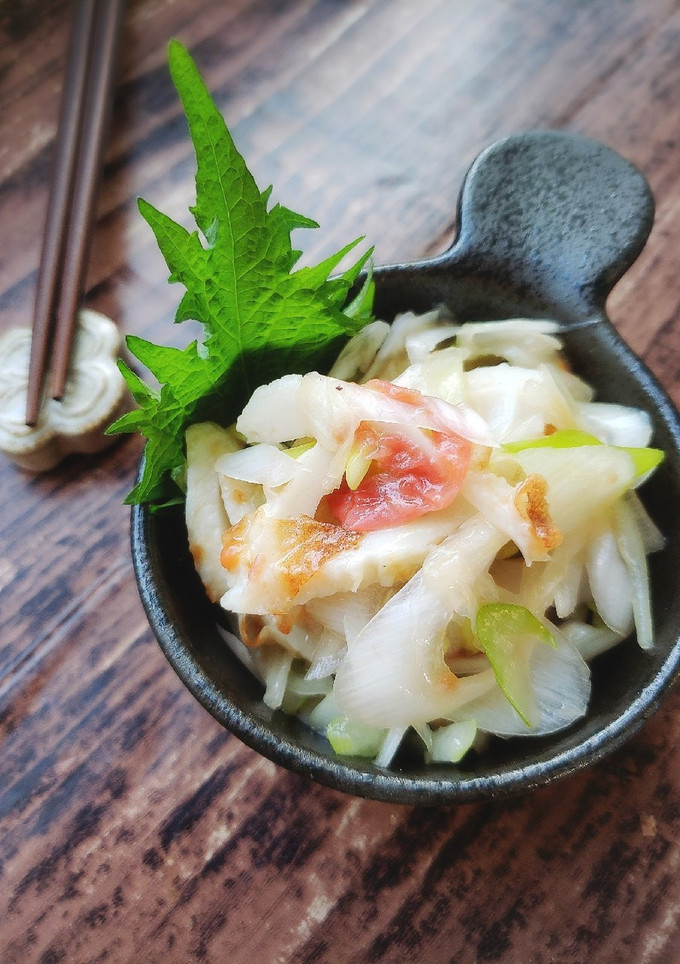 簡単副菜♪長ネギとちくわの梅和え-レシピのメイン写真