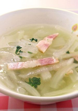 大根とベーコンのスープ(昆布だし)　給食-レシピのメイン写真