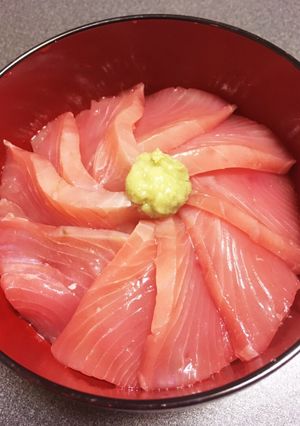 いんちき酢飯といんちきマグロ漬け丼-レシピのメイン写真
