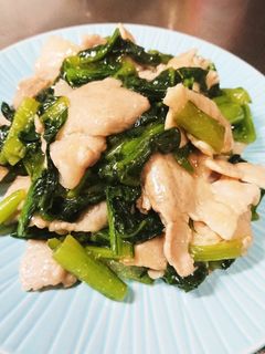 小松菜と豚バラの炒め物-レシピのメイン写真