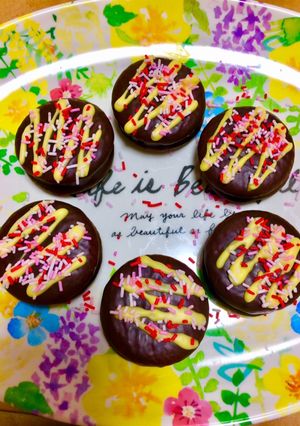 もっと簡単プチチョコパイのデコレーション-レシピのメイン写真