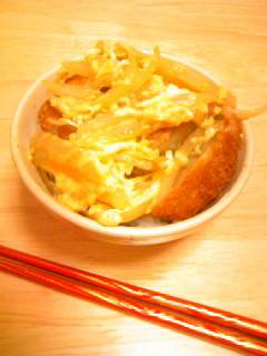 ひとりご飯＊コロッケ丼。 by きいのこ。 【クックパッド】 簡単