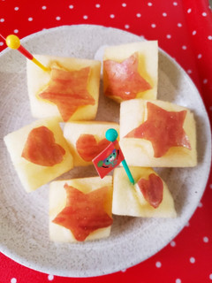 型ぬきで簡単!ひとくちリンゴ♡お弁当にも-レシピのメイン写真