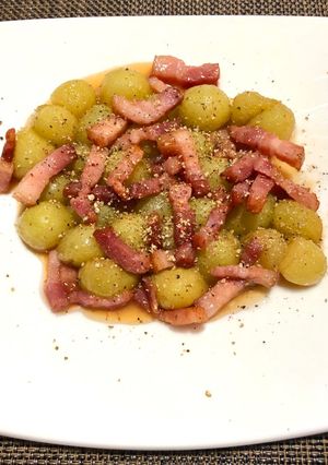 ぶどうベーコン焼き♪家飲みワインの肴に！-レシピのメイン写真