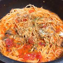 รูปของ サバ缶で！簡単トマトパスタ♪
