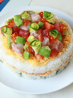 ひな祭りに♪液体塩こうじでケーキ寿司★-レシピのメイン写真
