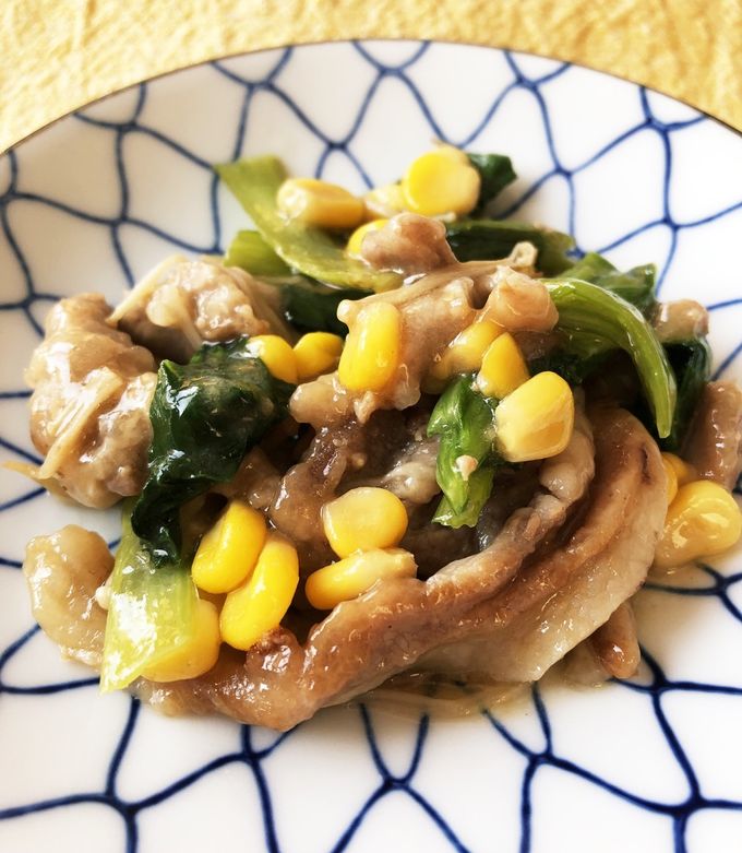 豚肉と小松菜コーンのしょうが焼き by ☆tommie