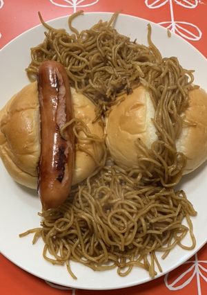 ホットドックと焼きそばパン-レシピのメイン写真