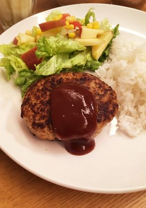 定番♡家族が喜ぶ！簡単ハンバーグ-レシピのメイン写真