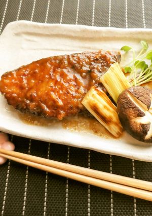 柔らかコッテリ♪簡単ブリの生姜照り焼き　-レシピのメイン写真