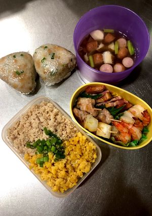 2色丼と焼き鳥☆夜勤お弁当☆-レシピのメイン写真