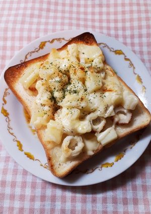 竹輪とじゃが芋のマヨチーズパン♪-レシピのメイン写真