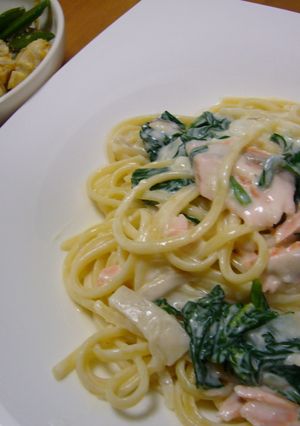 鮭とほうれん草のクリームパスタ-レシピのメイン写真