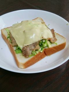 春キャベツで!生姜焼き乗っけトースト☆-レシピのメイン写真