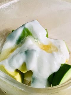 アボカドヨーグルト-レシピのメイン写真