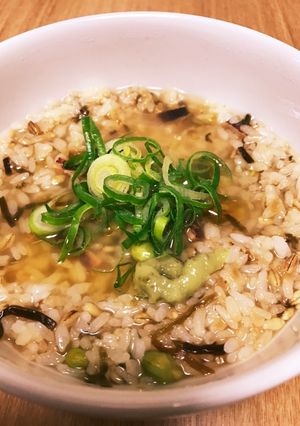 腸まで届くスーパー大麦おにぎり茶漬け-レシピのメイン写真