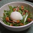 水菜と温泉たまごのサラダ