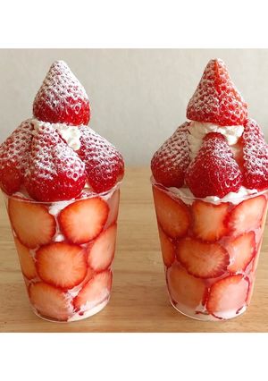 簡単♡カフェ風ストロベリーパフェ-レシピのメイン写真