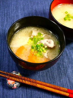 簡単!豚こま豚汁☆やせるお味噌汁-レシピのメイン写真